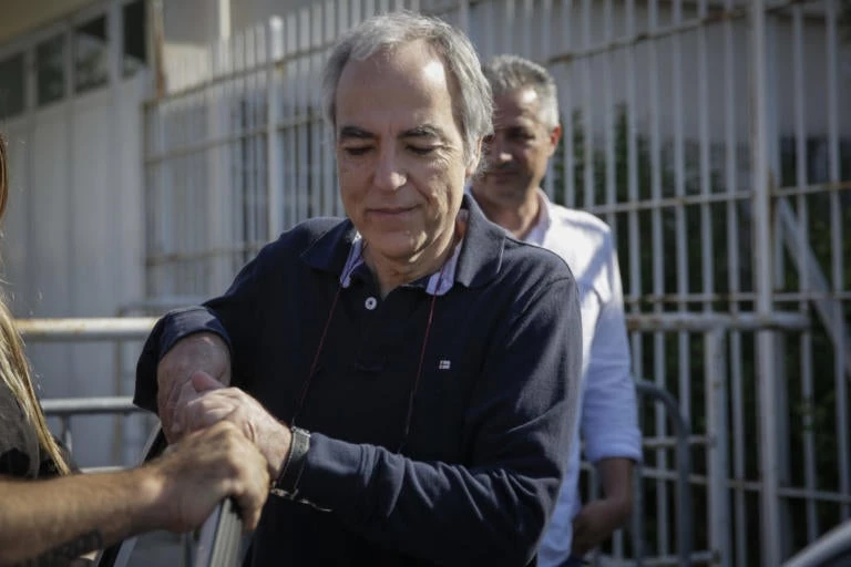 Δημήτρης Κουφοντίνας: Η νέα του ζωή – Αυτοψία στις αγροτικές φυλακές του Βόλου (Εικόνες)